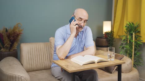 Old-man-arguing-with-his-wife-on-the-phone.
